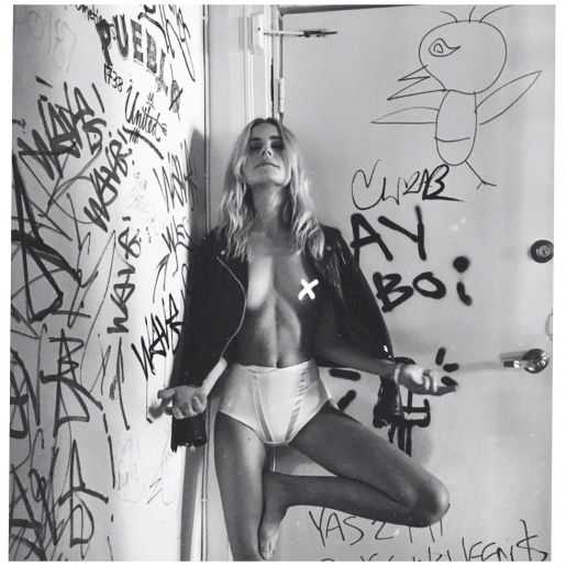 Голая Соня Есьман фото 4