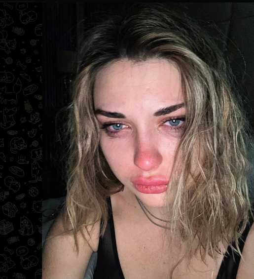 Голая Аринян фото 3