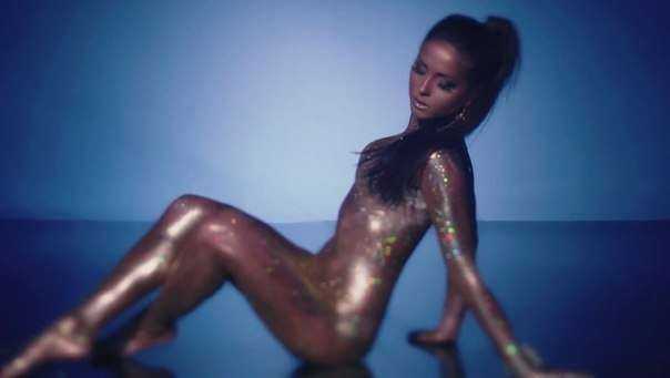 Голая Нюша фото 24