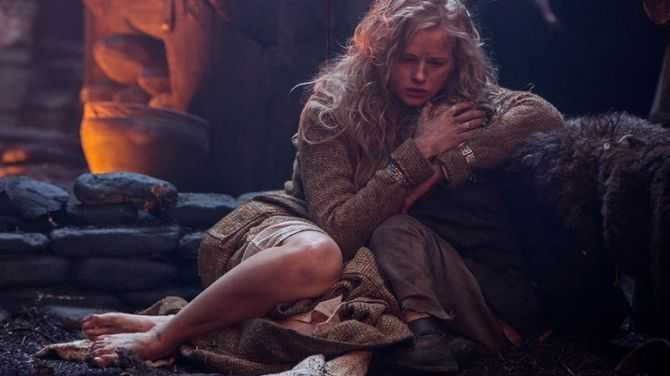 Голая Александра Бортич фото 21