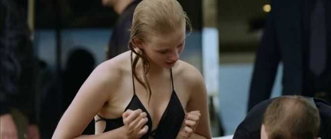 Голая Александра Бортич фото 15