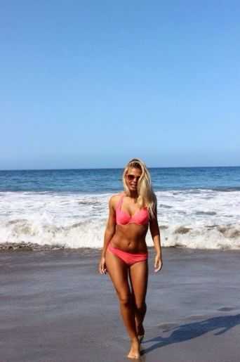 Голая Софья Шуткина фото 1