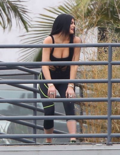 Голая Кайли Дженнер фото 10