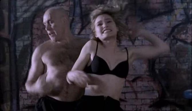 Голая Виктория Толстоганова фото 1