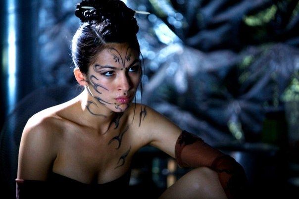 Голая Элоди Юнг фото 7