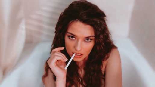 Голая Лиана Гриба фото 8