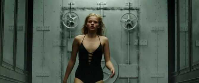 Голая Александра Бортич фото 14