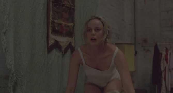 Голая Эбби Корниш фото 8