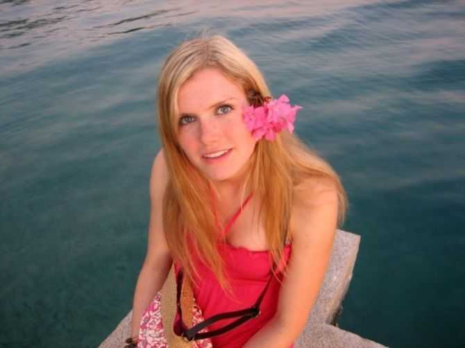 Голая Габриэла Соукалова фото 11