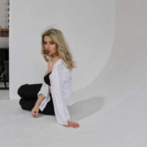 Голая Полина Шенаева фото 5