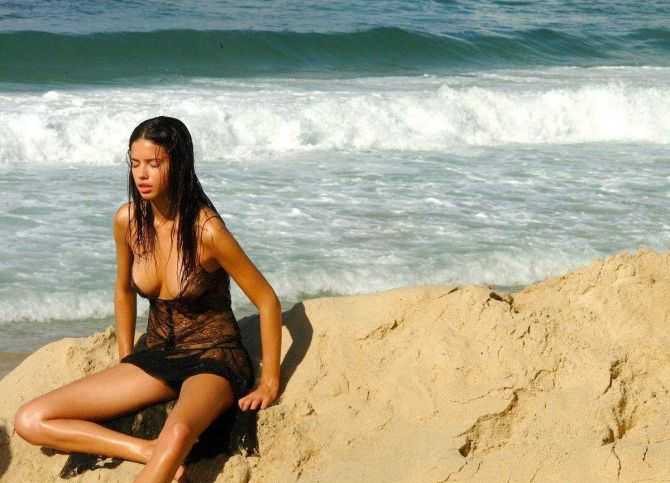 Голая Адриана Лима фото 19