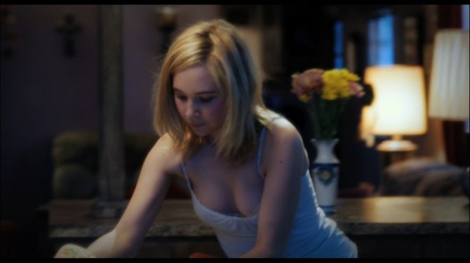 Голая Джуно Темпл фото 19