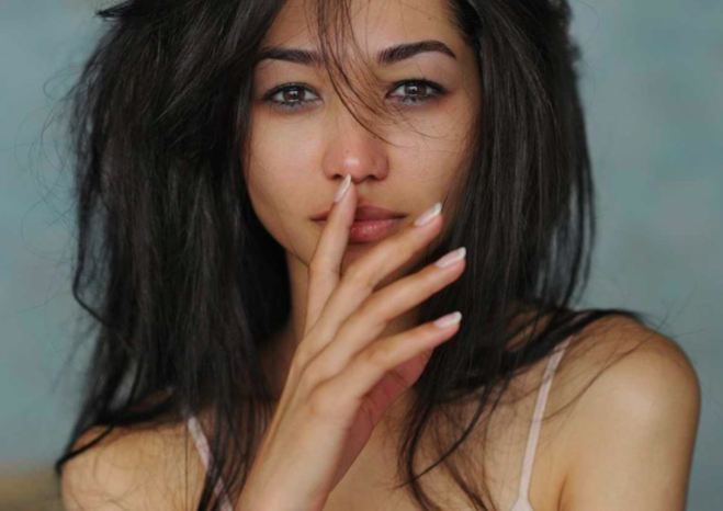 Голая Дильбар Файзиева фото 8