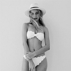 Голая Никола Пельтц фото 7