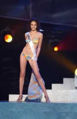 Голая Галь Гадот фото 16