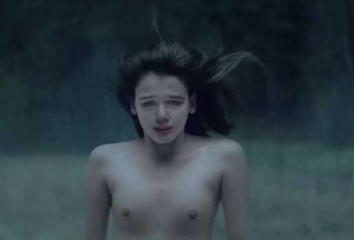 Голая Ира из слово пацана фото 10