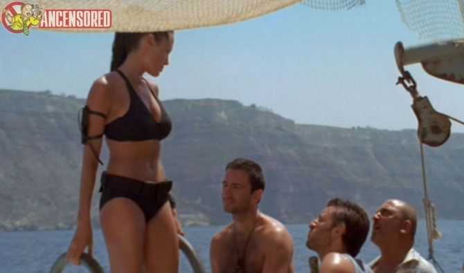 Голая Анжелина Джоли фото 38