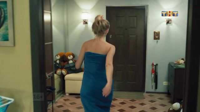 Голая Катя из СашаТаня фото 7