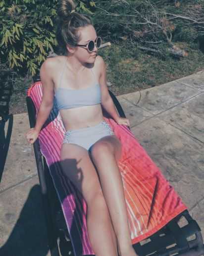 Голая Брэк Бэссинджер фото 7