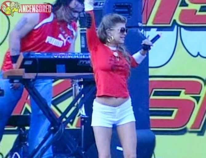 Голая Ферджи фото 13