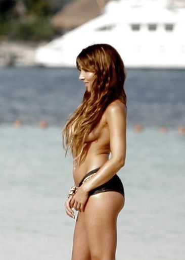 Голая Эльза Патаки фото 23