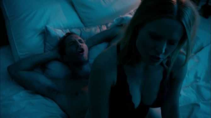 Голая Кристен Белл фото 6