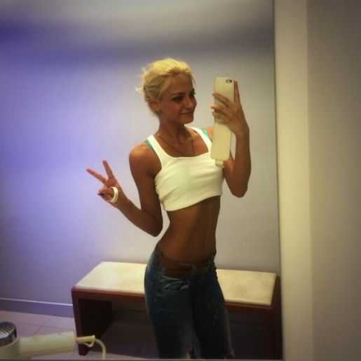 Голая Полина Максимова фото 25