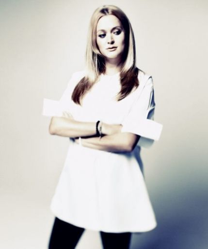 Голая Анна Михалкова фото 1