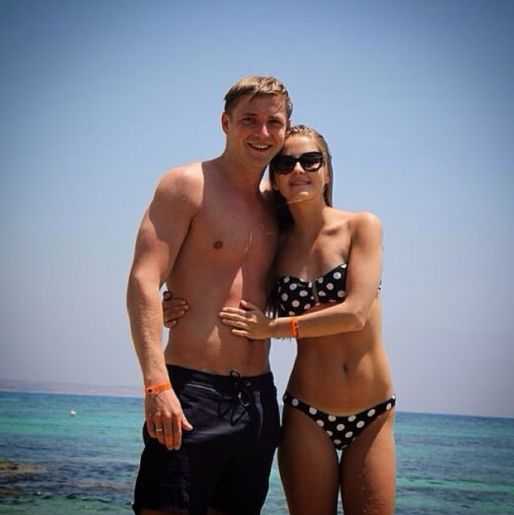 Голая Анна Михайловская фото 23