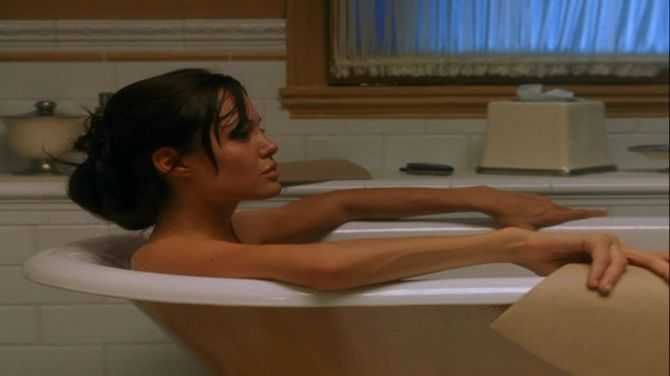 Голая Анжелина Джоли фото 43