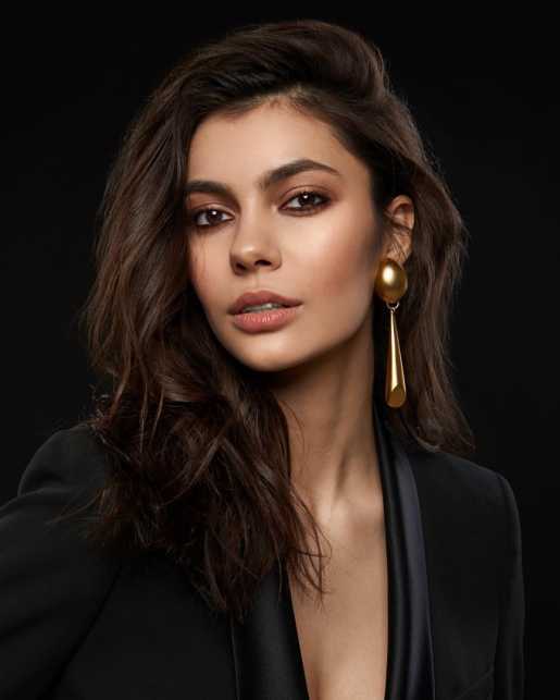 Голая Айсель Прат фото 9