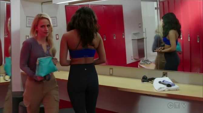 Голая Приянка Чопра фото 4