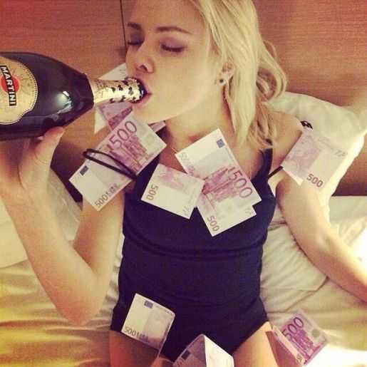 Голая Арина из Физрука фото 6