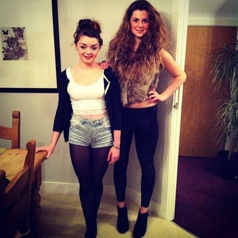 Голая Арья Старк из Игры престолов фото 21