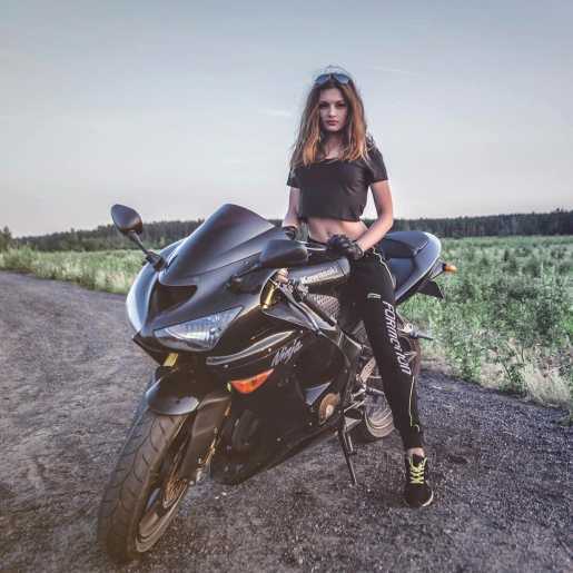 Голая Лиана Гриба фото 12