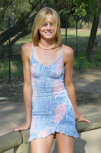 Голая Даниэла Хантукова фото 15