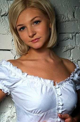 Голая Ксения Непотребная фото 8