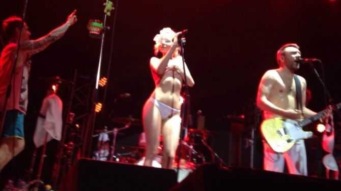 Голая Алиса Вокс фото 10