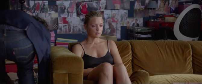 Голая Виржини Эфира фото 5