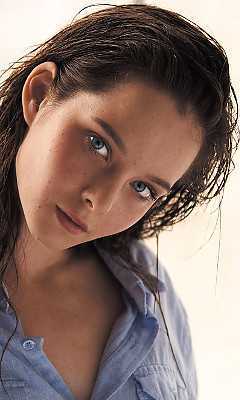 Голая Ксения Трейстер фото 2