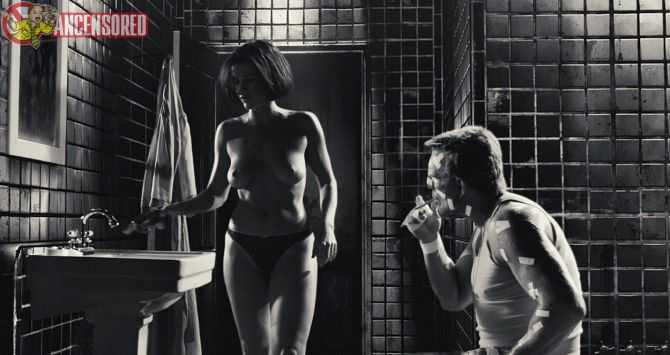 Голая Карла Гуджино фото 6