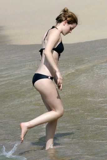 Голая Эмма Вотсон фото 12