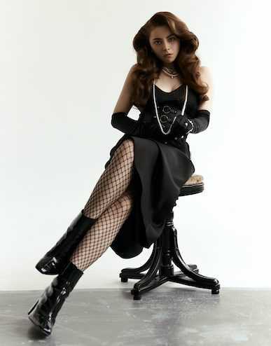 Голая Милана Бру фото 2