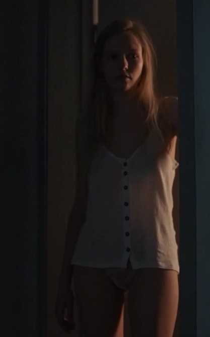 Голая Наташа из слово пацана фото 10