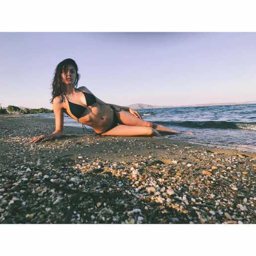 Голая Айсель Прат фото 14