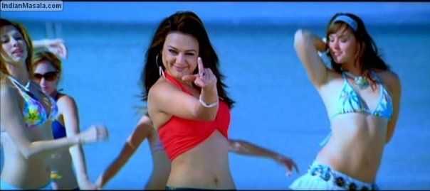 Голая Прити Зинта фото 3