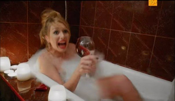 Голая Катя из Кухни фото 2