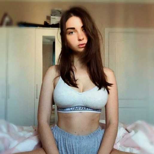 Голая Аринян фото 26