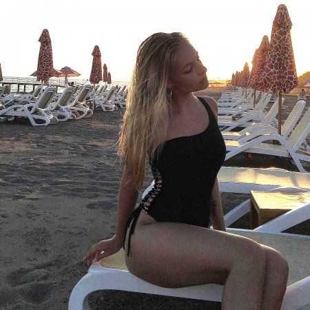 Голая Лиза Пескова фото 3