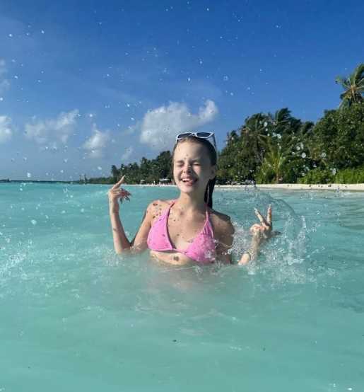 Голая Милана Стар фото 5